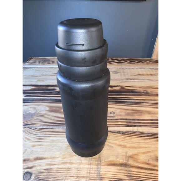 Thermos Model 32-34-100 1 Liter 2 Cups Used - Picture 3 of 10